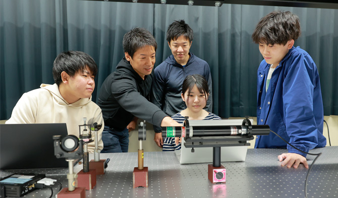 しっかり光科学を学びたい！なら…